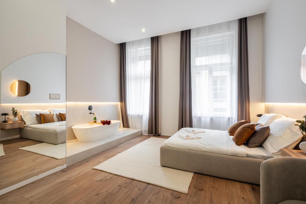 You Boutique Suites, Best Location By Bqa Budapest Exterior photo