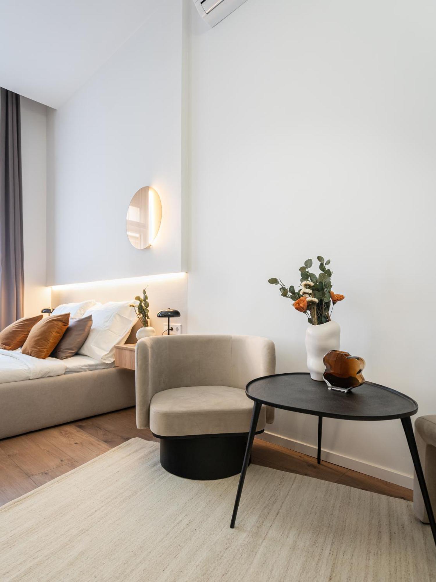You Boutique Suites, Best Location By Bqa Budapest Exterior photo