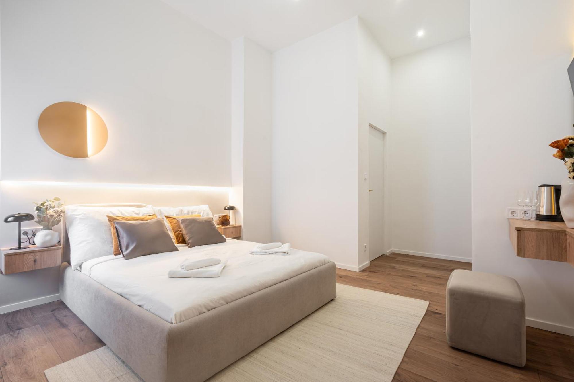 You Boutique Suites, Best Location By Bqa Budapest Exterior photo